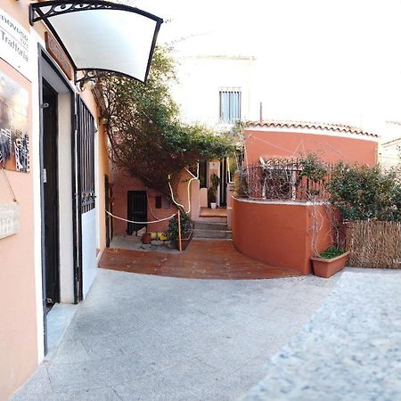 Locanda Dal Genovese La Maddalena  Bagian luar foto